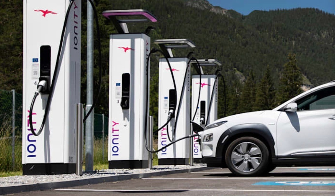 新能源充電樁充當節能減排的環保影響力先驅！