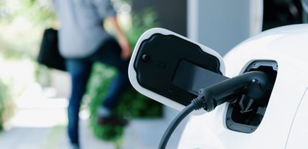 汽車充電樁行業(yè)的賺錢商機(jī)揭秘