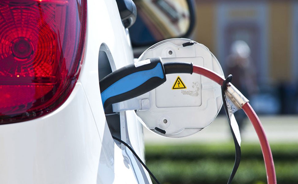 對(duì)電動(dòng)汽車充電樁加盟進(jìn)行風(fēng)險(xiǎn)評(píng)估